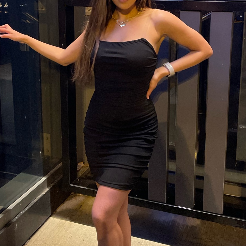LITTLE BLACK DRESS WITH CLEAR STRAPS🖤